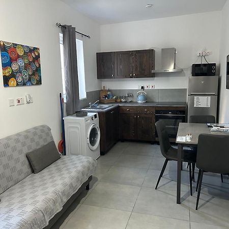 St Gaetans Studio Apartment 6A Хамрун Екстер'єр фото
